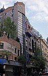 Löwengasse: Hundertwasserhaus (Hundertwasser-KrawinaHaus) - Wien