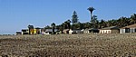 Strand mit Häusern (Arnold Schad Promenade) - Swakopmund