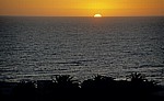 Blick vom Turm des Woermann-Hauses nach Westen: Sonnenuntergang über dem Atlantischen Ozean - Swakopmund