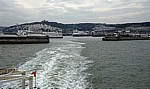 Fähre Dover - Dünkirchen: Blick von der Fähre auf den Port of Dover (Hafen) - Dover