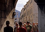 Stari Grad (Altstadt): Blick durch Vrata od Pila (Gradska vrata od Pila, Pile-Tor) - Dubrovnik
